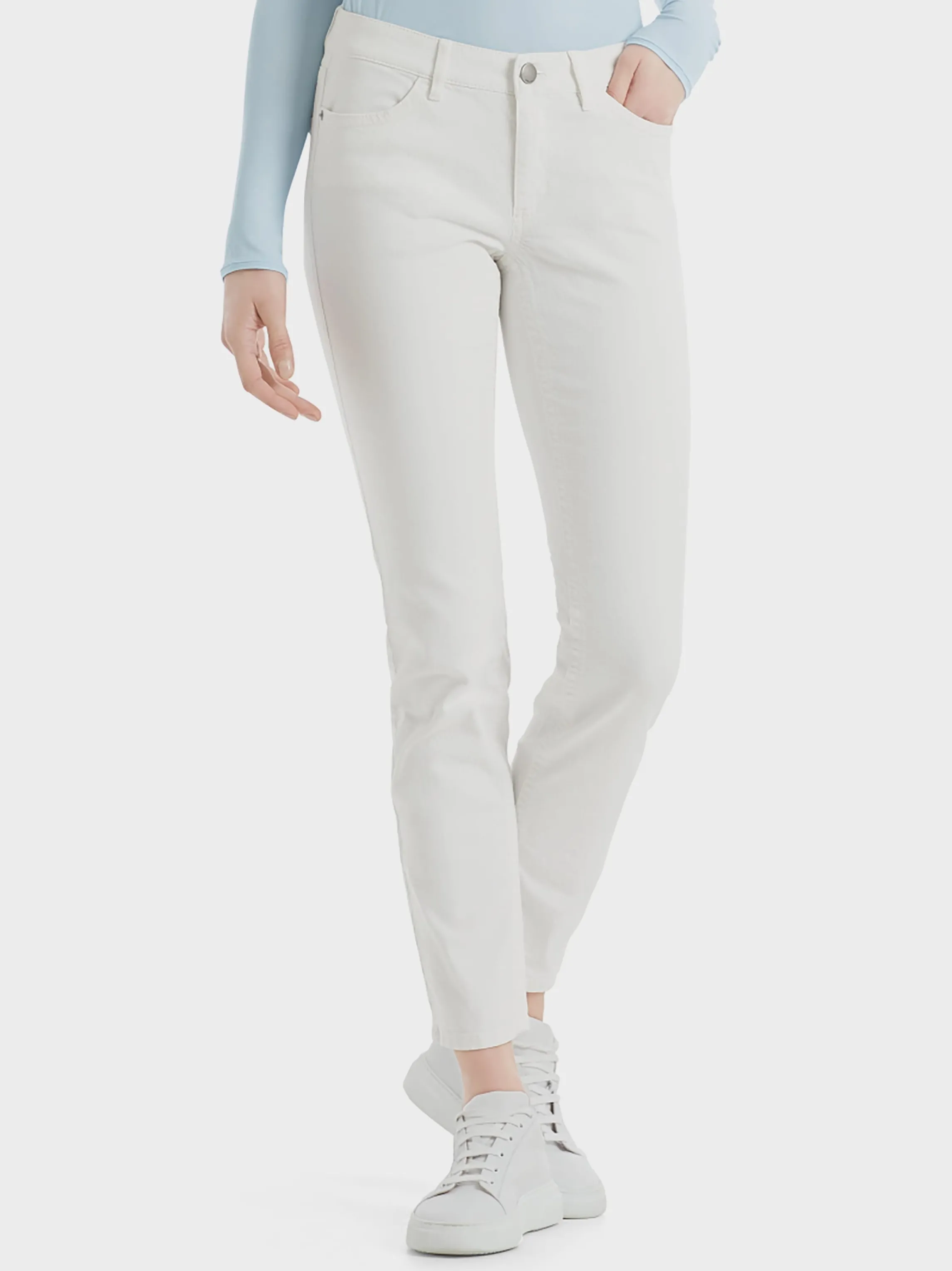 New JEANS WITH LIGHT-COLOURED SEAMS Jeans