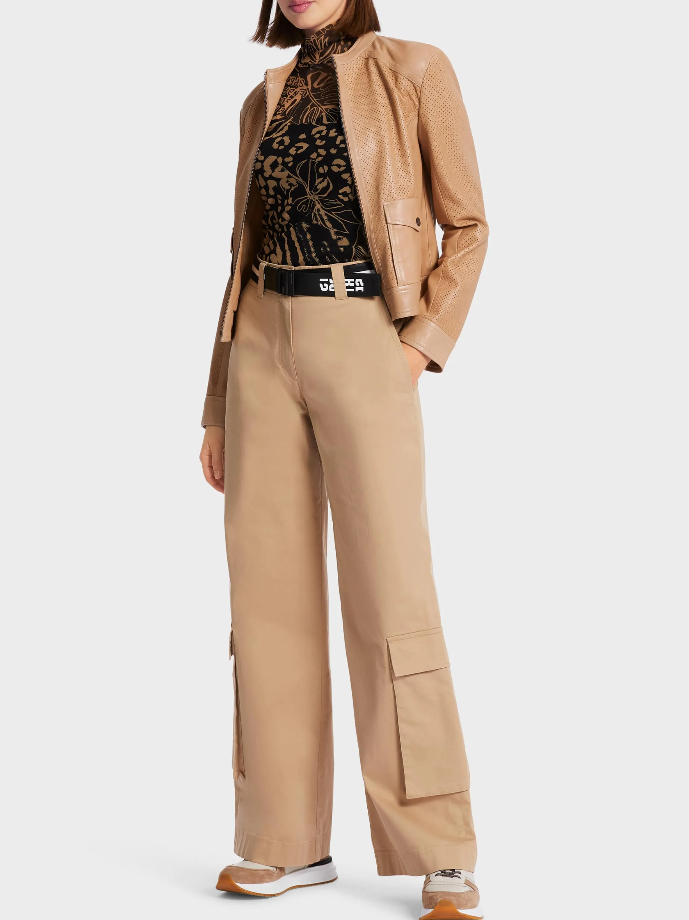 Clearance WARRI PANTS WITH WIDE AND LONG LEGS Pants